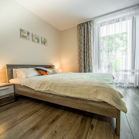 Friendhouse Apartments - Krowoderska Krakow Ngoại thất bức ảnh